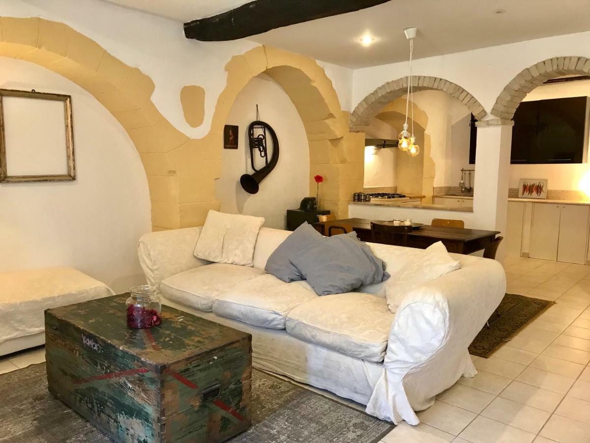 The Heart Of Cagliari, Cozy 2 Bedroom Apartment Εξωτερικό φωτογραφία